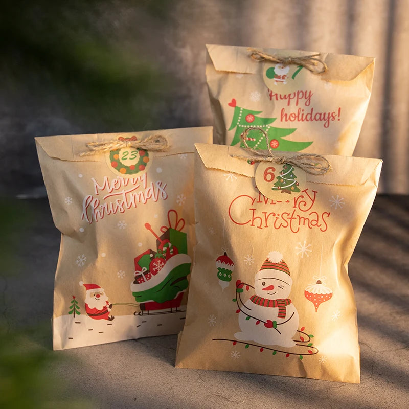 24pcs Christmas Kraft Gift Bags