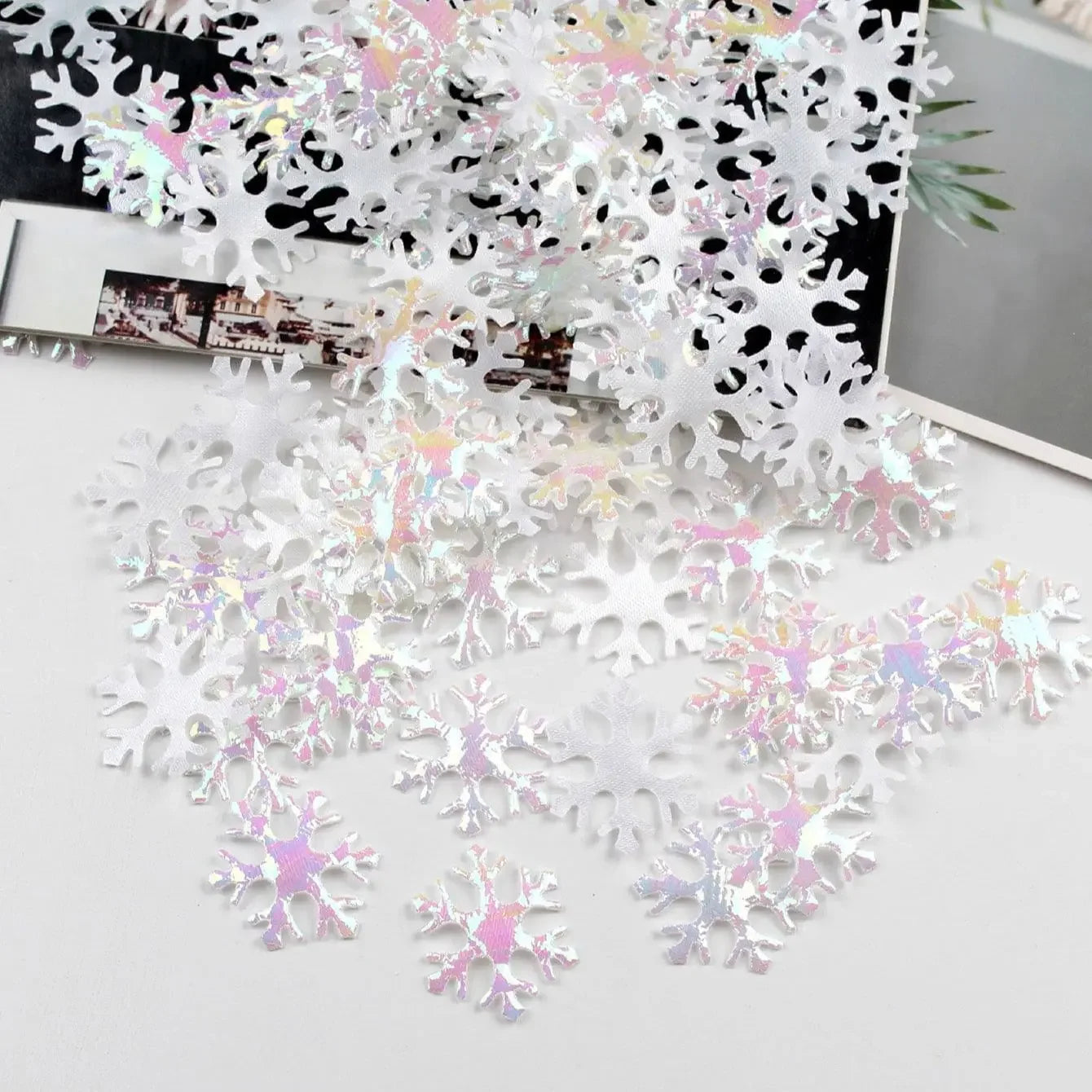 300pcs Christmas Snowflake Confetti
