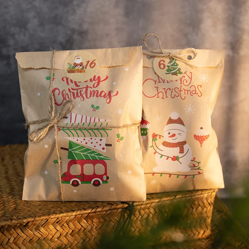 24pcs Christmas Kraft Gift Bags