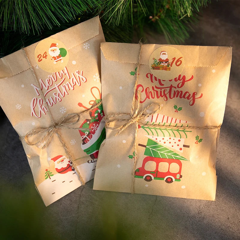 24pcs Christmas Kraft Gift Bags